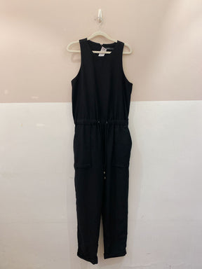 Macacão preto liso Amaro 42