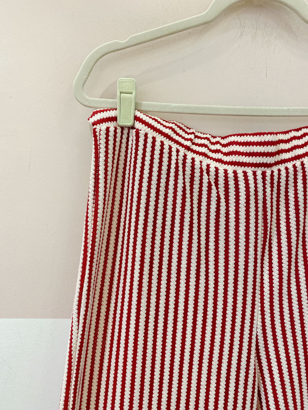 Calça tricot listrada vermelha Peepou XG