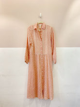 Vestido rosa bordado Zara PP