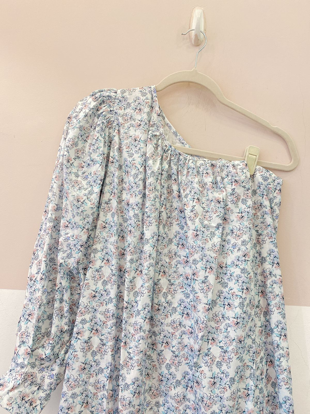 Vestido florido ombro só G