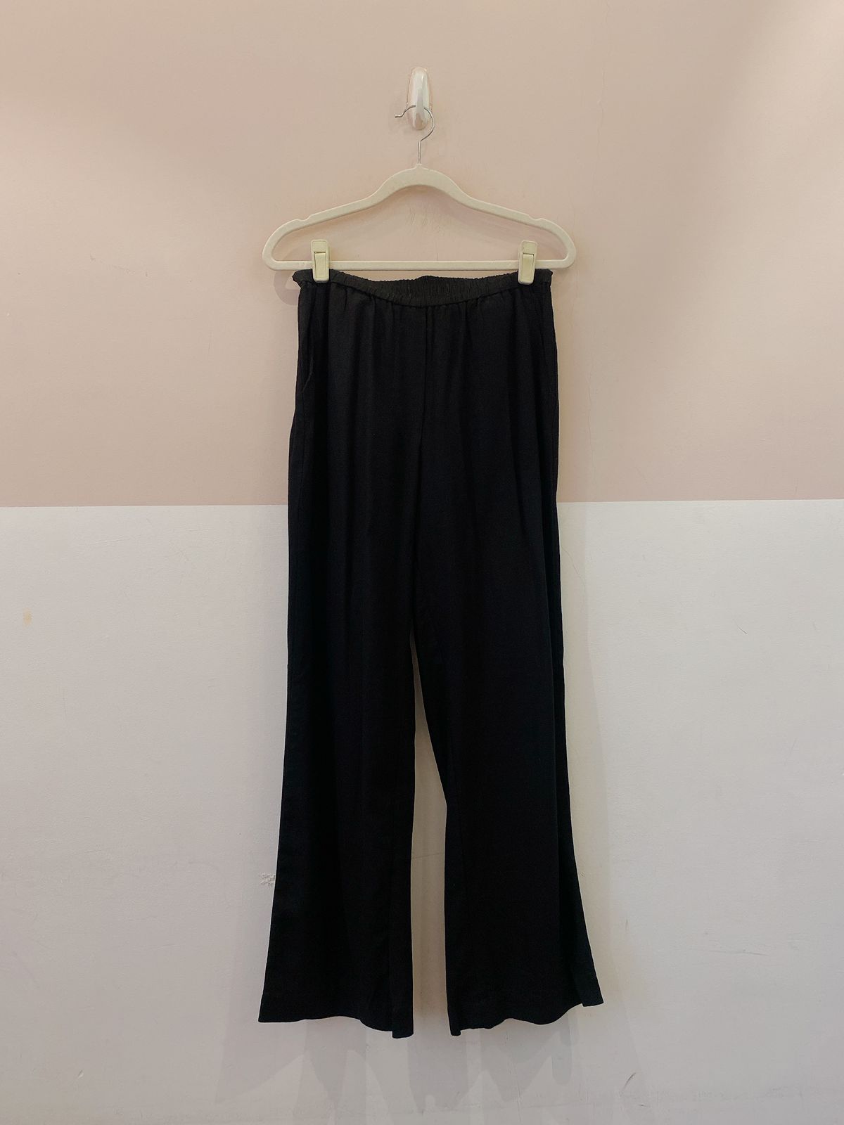 Calça preta linho Valônia Veras P