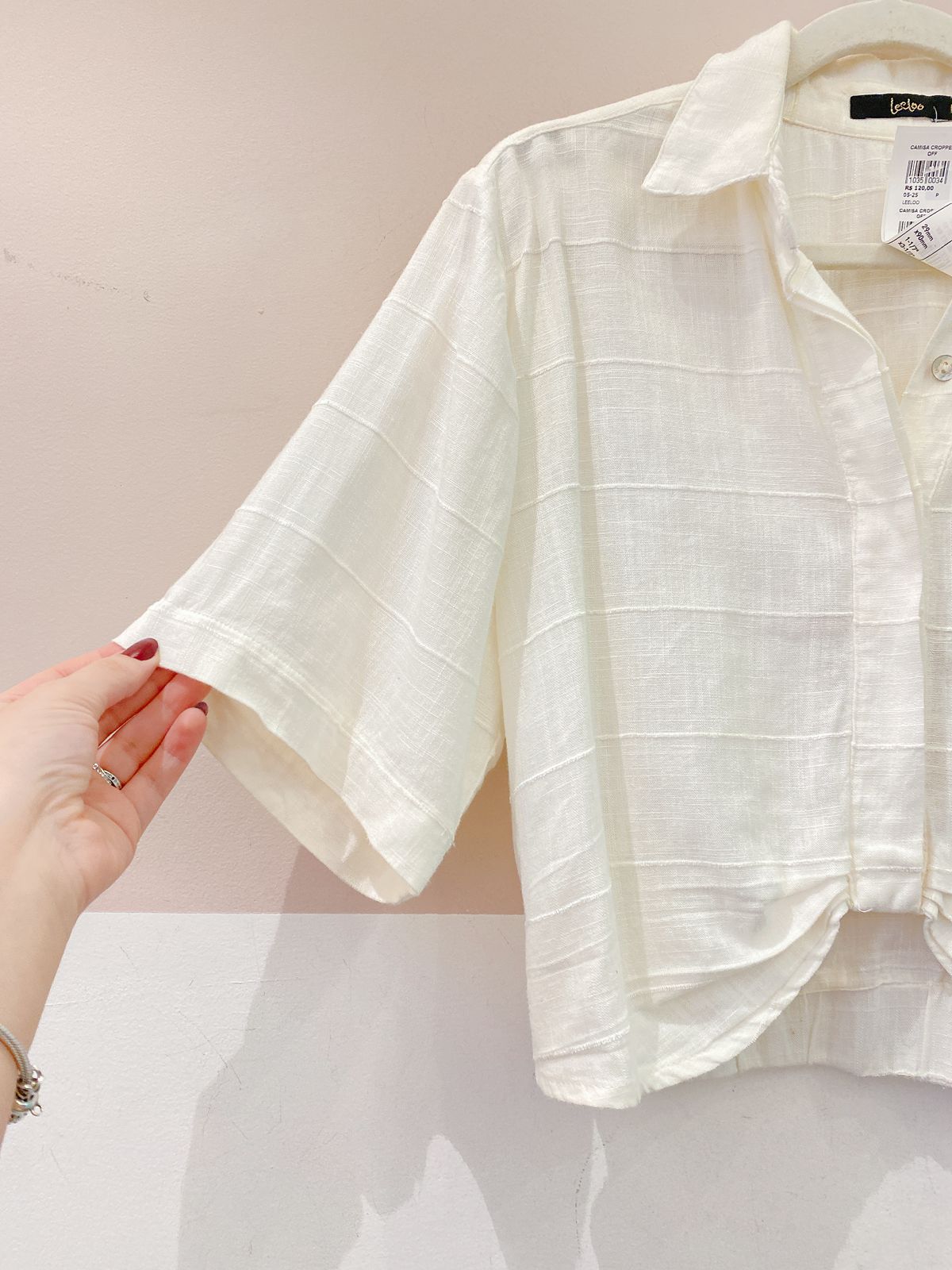 Camisa cropped off Leeloo P