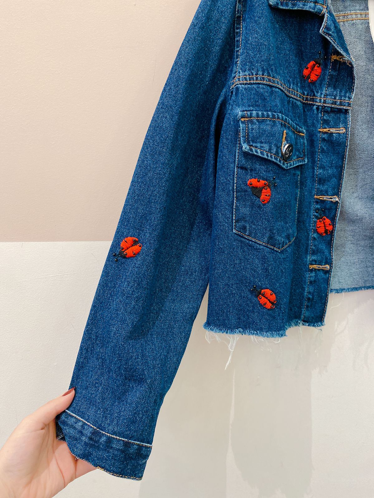 Jaqueta jeans bordada Fernanda Chies M