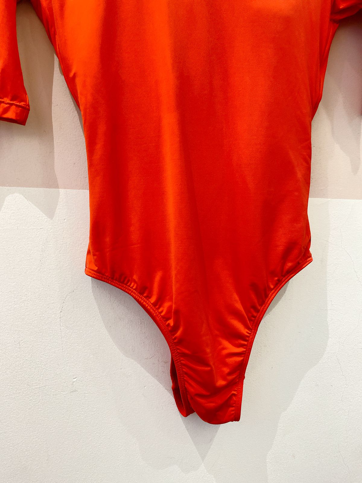 Body vermelho decote Emi Beachwear P