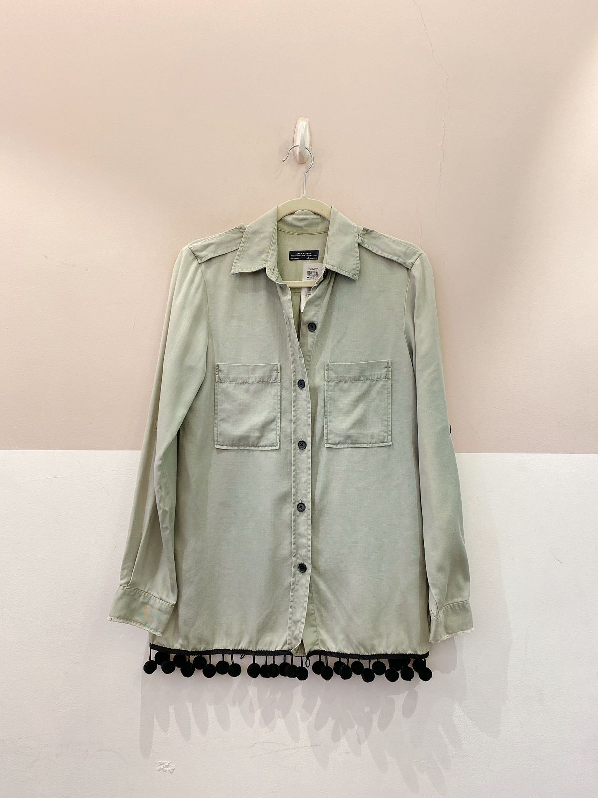 Camisa verde pompons Zara P