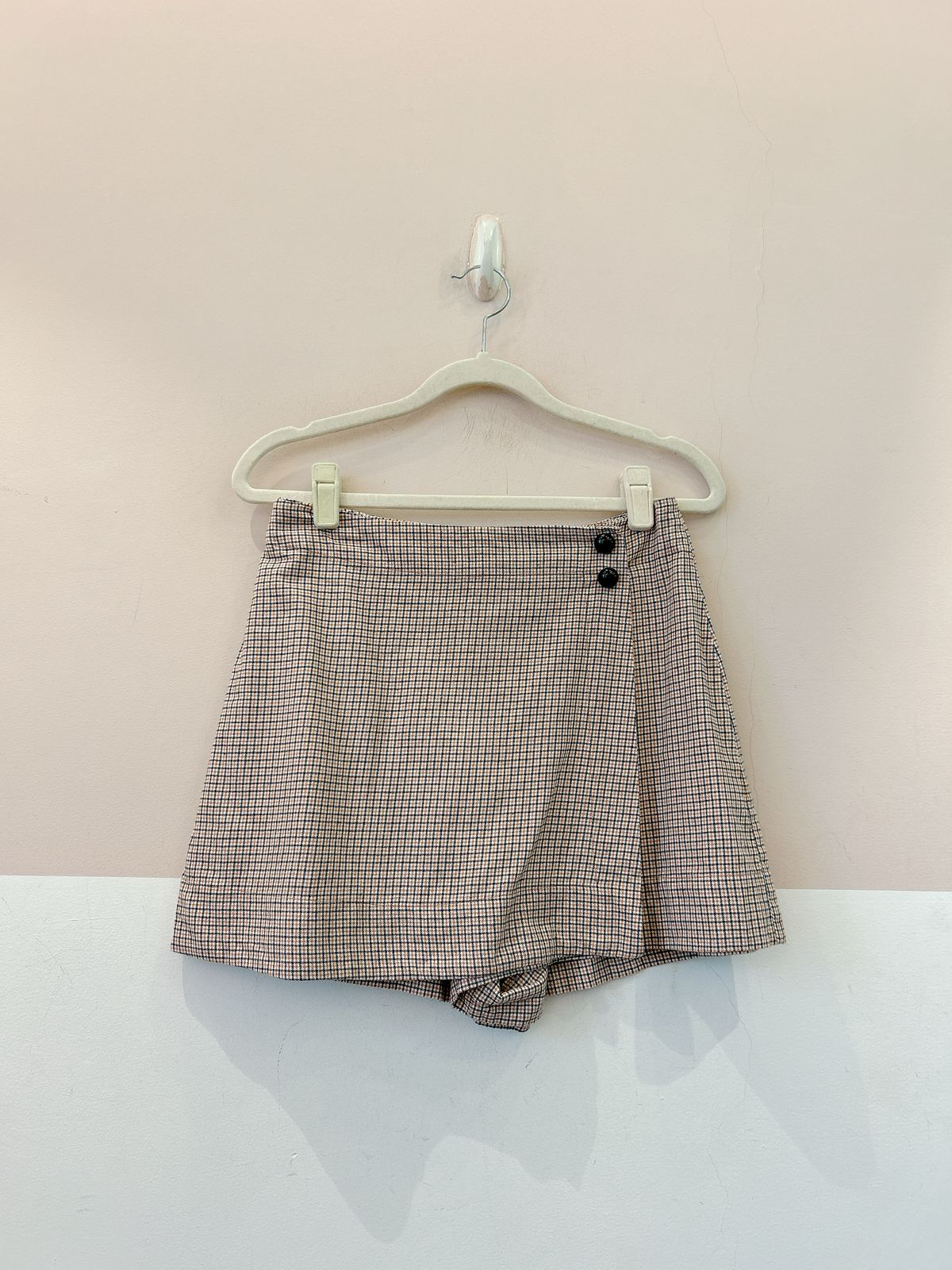 Short saia xadrez bege Dress To P